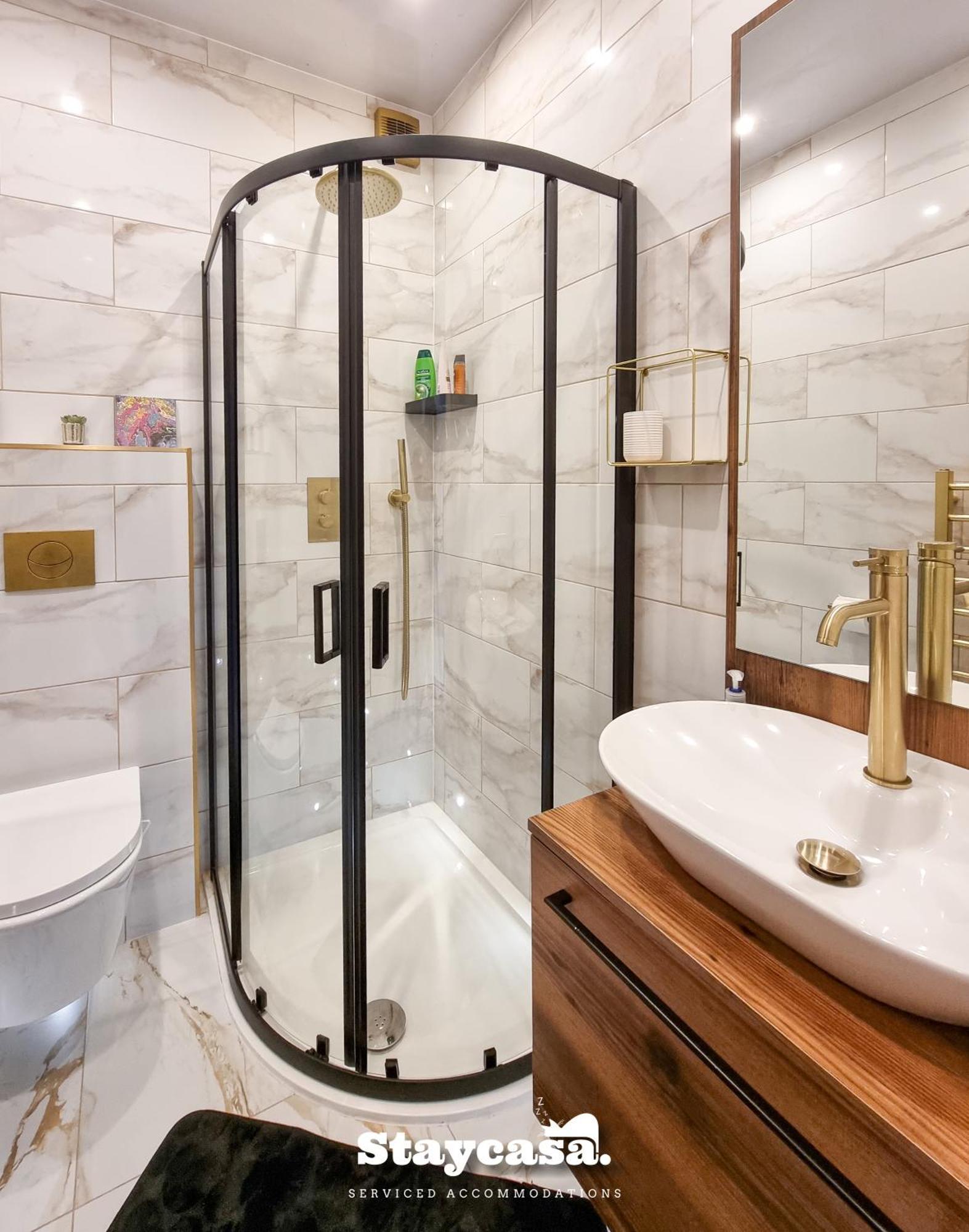 Clarence Co-Living - Private Room Self-Cater مانشستر المظهر الخارجي الصورة